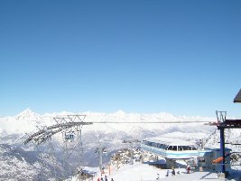 wo alles zusammenkommt: die gondelbahn und die leitner 4er-ksb am seetalhorn.
