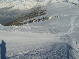 die eine traumpiste, die blaue. geht auf dem plan ganz links runter.