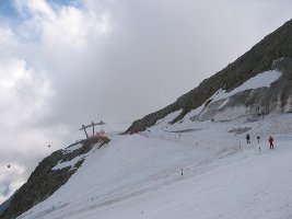 Skiweg von der 8EUB Bergstation. Hier gings teilweise recht langsam voran.