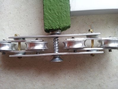 anstatt von Lagerstiften hab ich nur Nägel benutzt(Muss ich vielleicht noch ändern)