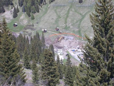 noch ein Stück oberhalb entlang der Pista Alpenrose