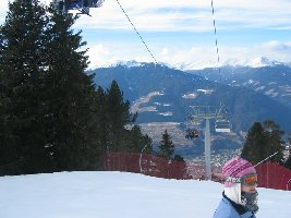 die zu dieser Saison neu gebaute 4KSB Trametsch - weiß eigentlich jemand, warum die Bahn nicht die gleich Trasse hat wie der vor übr 15 Jahren abgebaute Schlepplift? die neue Trasse ist ca. 10 m links davon ??