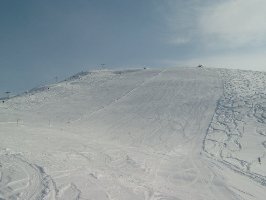 weils so schön ist, auch nochmal von unten. leider war die piste sehr hart.
