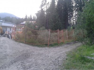 Bauort der Talstation ist großzügig abgezäunt.