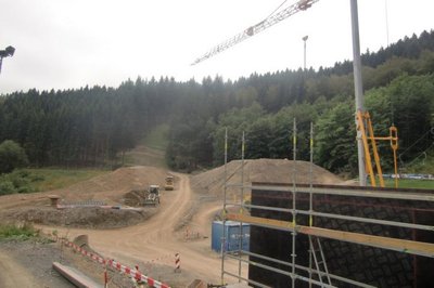 rote Abfahrt von unten