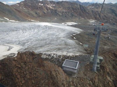 Im Bereich der ehemaligen Mittelstation wird auch ein kleines Haus erichtet.