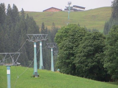 bei der 3 er Sesselbahn Hohe Salve Sektion I werden Rollerbatterien getauscht
