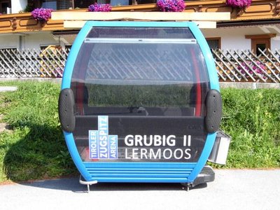 Gondel an Parkplatz Talstation Grubig 1