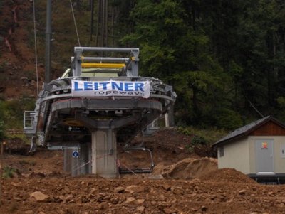 Felsen Merklin, Bau Plesivec 010.JPG