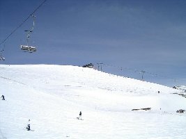 Blick zur Bergstation der 4KSB Fermeda