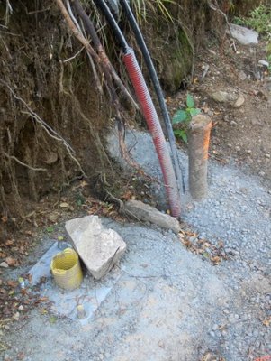 Anschluß und Fundament der Lichtmasten im Bereich Abertamy (Blaue 7)