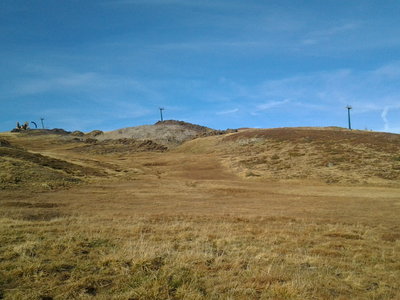 Bau der zwei Riesenkicker im Funpark