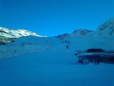 Unterster Teil zur PB, Naturschnee auf Kunstschneeunterlage