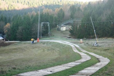 Unterer Bereich mit der V3 ( geliehen oder gekauft??)