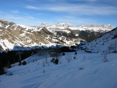 Bergstation Alpenrose. Rechts unten Carpazza