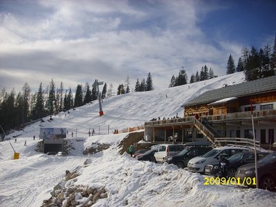 Einer noch nach rechts. Immer von meinem Standort gesehen geschrieben.
