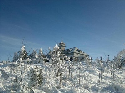 Blick zum Fichtelberghaus